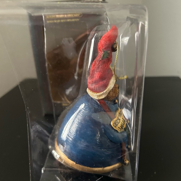 Boyd’s Bears & Friend, Elvin Kringlebell Christmas Bell Ornament - Picture 4 of 6